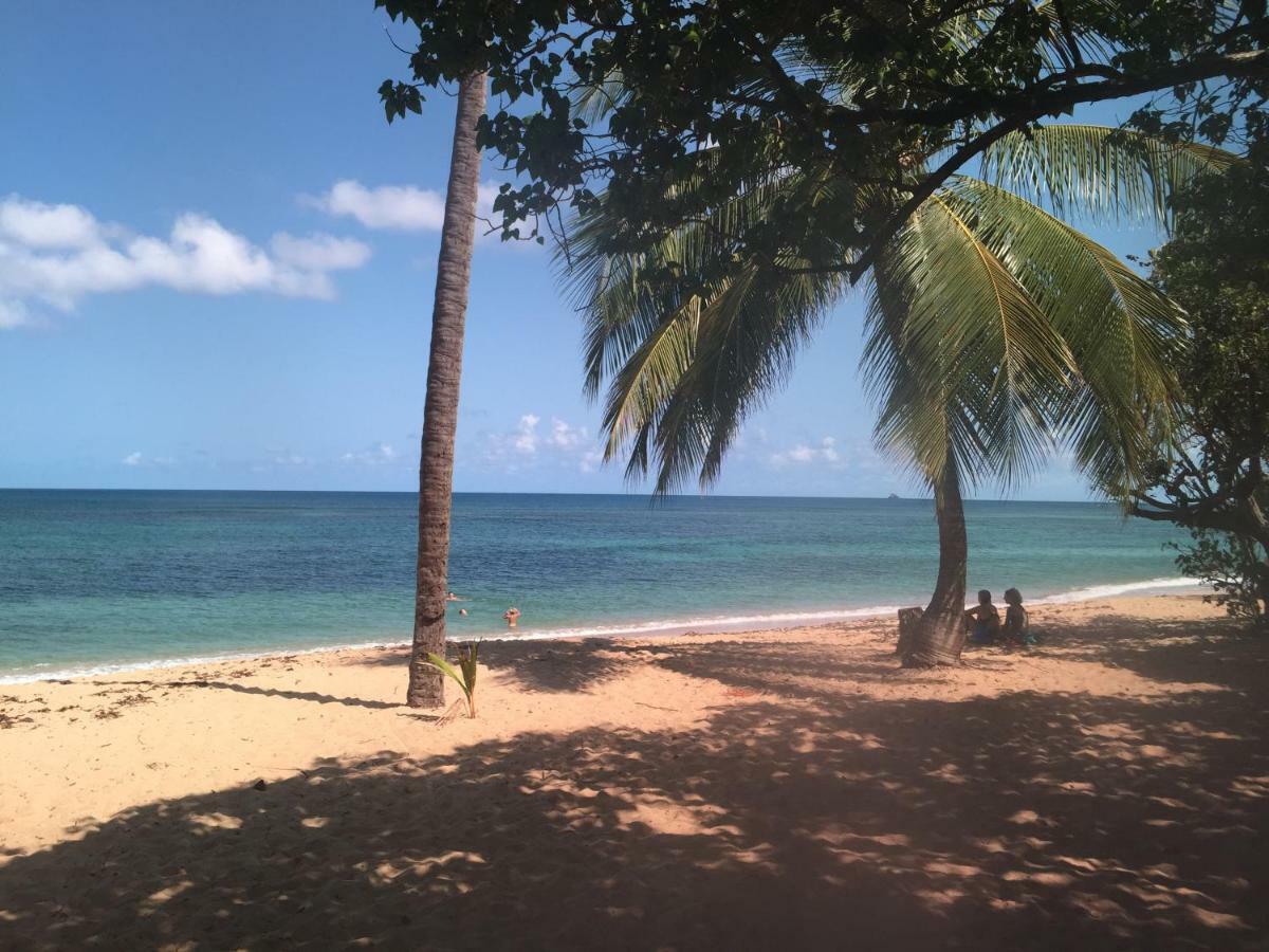Les Bungalows De La Plage La Trinite Luaran gambar