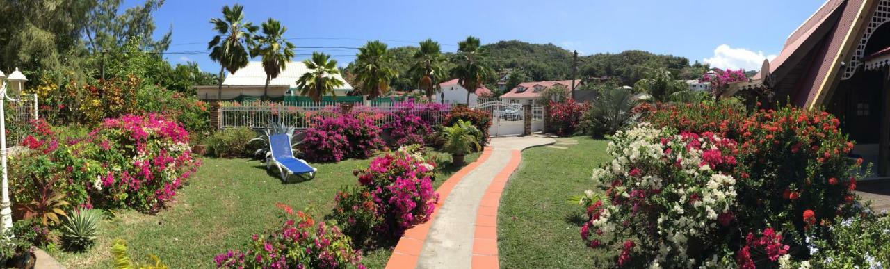 Les Bungalows De La Plage La Trinite Luaran gambar