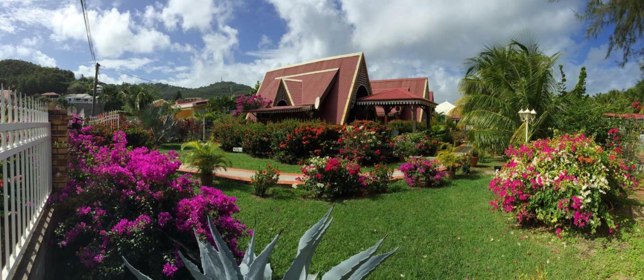 Les Bungalows De La Plage La Trinite Luaran gambar